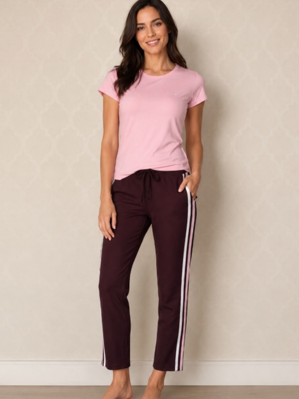 SO SPORTY TEE & PANTS ATHLETIC SET